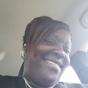 Meet your Posher, Latasha